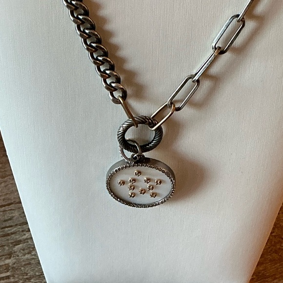 Mother of Pearl and Diamond Star Necklace - NEW! - Picture 2 of 4